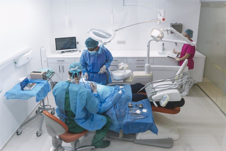 CLINICA DENTAL ARTIS86 (Large) Clínica Dental ARTIS Cuenca